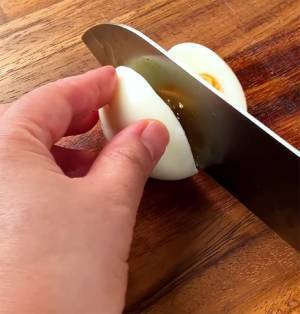 村上農園「子どもウケ確定！」　ゆで卵を、半分に切ったら？