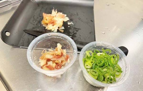 「うってつけ」「もう捨てない」　食べ終わったもずく容器の活用法