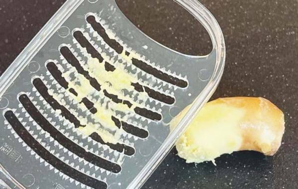 アルミホイルを被せると…？　試した結果に「１本も詰まってない」