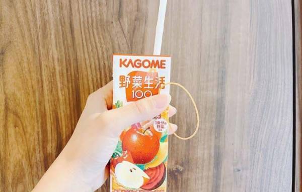 ストローに輪ゴムを引っかけて…　試した結果に「みんなやって！」