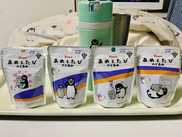 のど飴の袋に、謎の２色のライン　４つ並べると「素敵！」「これは買いたくなる」