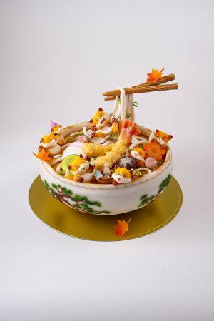 キツネが浸かるのは『うどん』ではなく？　写真に「遊び心がさすが」