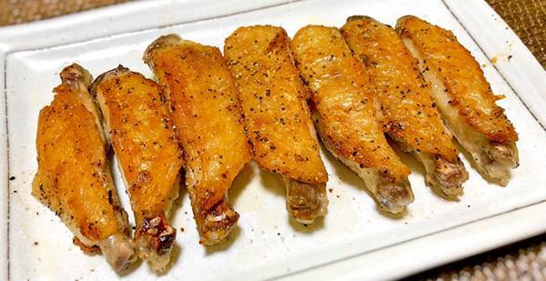 独特の臭みが気になる手羽　現役シェフが教える調理法に「知らなかった」