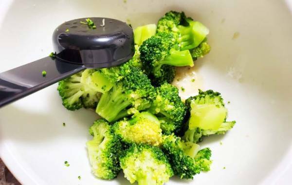 冷凍ブロッコリーを解凍して…？　ミツカンの食べ方に「一瞬でなくなった」