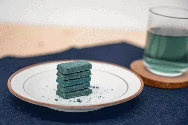 デニム色のクッキー　深山豆富店から『米粉デニムソルト』が発売！