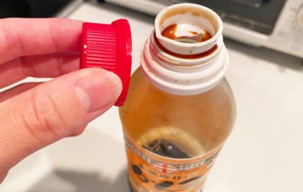 「何度も使える」「もう１個ほしい」　醬油ボトルの口のベタベタは…？