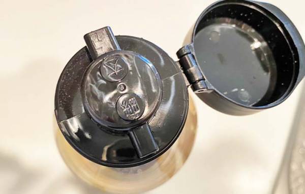 「何度も使える」「もう１個ほしい」　醬油ボトルの口のベタベタは…？