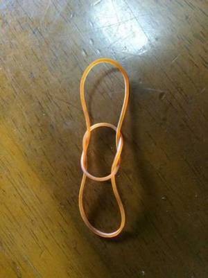 気付いたらなくなっているスプレー缶のノズル　保管術に「早く知りたかった！」