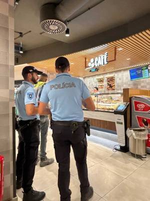 警察官が制服のまま？　ポルトガルの日常風景に「すごくいい」「日本でもぜひ」