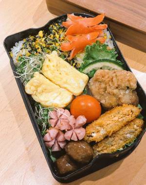 手抜きをした小２息子のお弁当　母親の投稿に「尊敬しかない」「頭が下がります」