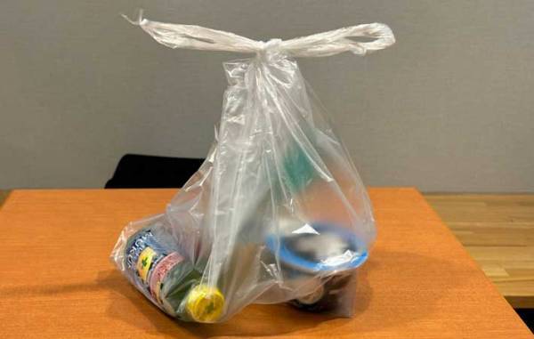 自衛隊流、袋の結び方に『１万いいね』　瞬時に結ぶ方法が…「絶対にやる」「賢い」