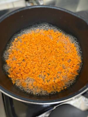 なかなか火が通らないニンジン、現役シェフが教えるひと手間に「マネしたら柔らかくなった」