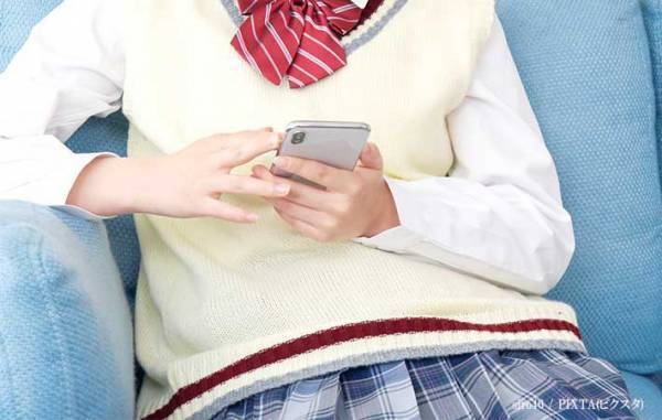 母親「あまりにかわいくて、抱きしめた」　雨の中帰ったら、反抗期の娘が…？