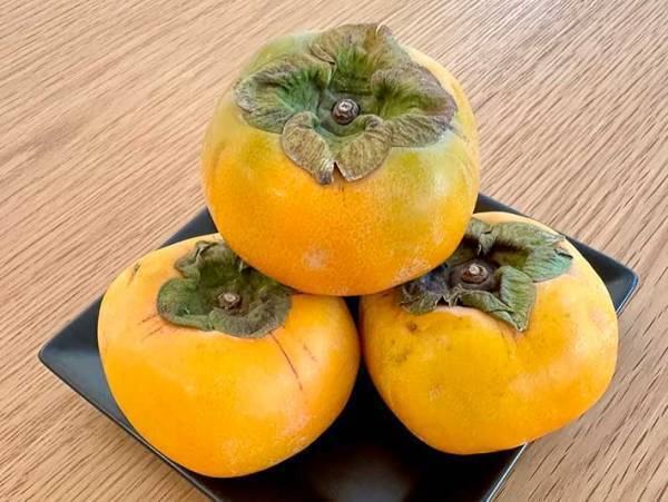 おすすめの柿の剥き方は？　JA全農の投稿に「なんで思い付かなかったんだろう」