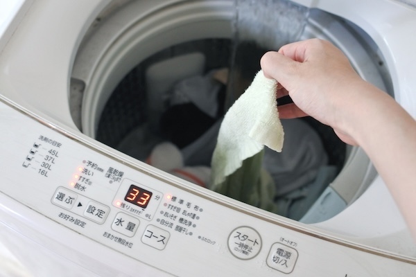 洗濯機に入れてはいけないモノ　情報に「注意します」「そうだったのか」