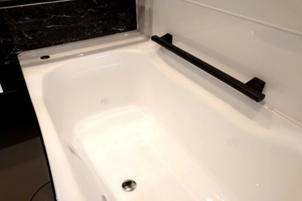 『おそうじ浴槽』の洗剤　いろいろ使ってない？　企業の解説に「気を付けます」