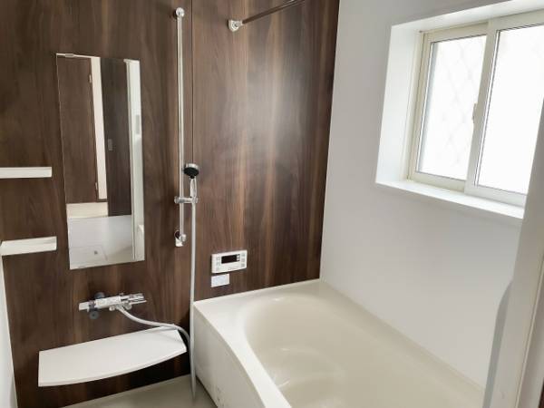 『おそうじ浴槽』の洗剤　いろいろ使ってない？　企業の解説に「気を付けます」