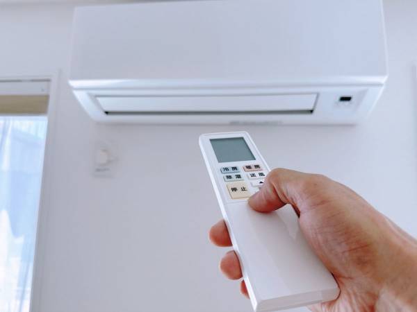 エアコンを切ったらやって！　掃除をちょっと楽にするテク３つに「習慣化します！」