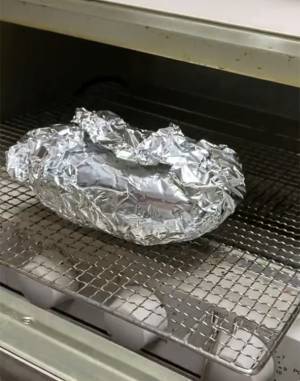 サツマイモを塩水につけたら…　まさかの食べ方に「驚いた」「やってみます」