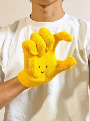 使ったのは手袋だけ？　低予算すぎる『ハロウィン仮装』がこちら