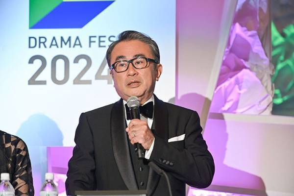 内田有紀が助演、石橋静河が主演女優賞を受賞し喜びの声【#燕は戻ってこない】