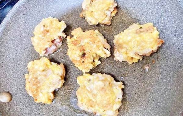 どん兵衛を粉々にしたら…？　日清の発想に「また作りたい」「弁当にもいい」