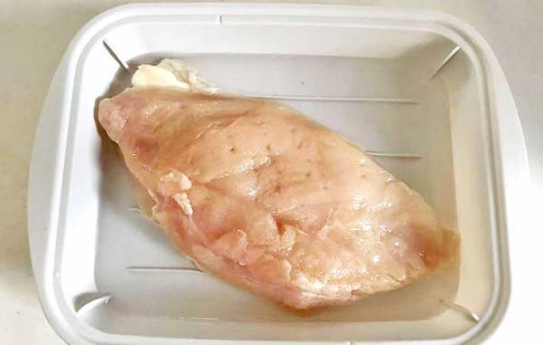 サラダチキン、まだ鍋で作ってる？　１００均グッズに「時短叶った」「子供も喜んだ」