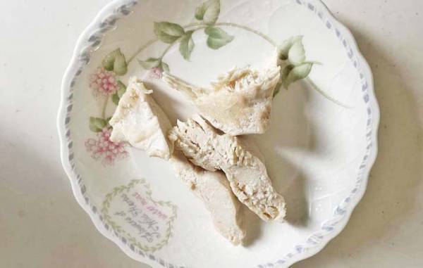 サラダチキン、まだ鍋で作ってる？　１００均グッズに「時短叶った」「子供も喜んだ」