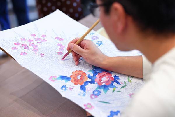 珈琲パッケージがトートに？　『加賀友禅』とのコラボ体験会に行った結果…