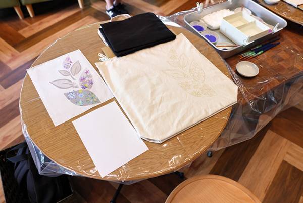 珈琲パッケージがトートに？　『加賀友禅』とのコラボ体験会に行った結果…