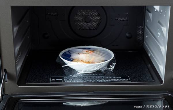 ラップが料理に溶けたら、食べても大丈夫？　旭化成の回答に「そうだったのか」