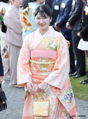 愛子さまのピンクの振り袖姿に「美しい」　公務では初めての『和装』