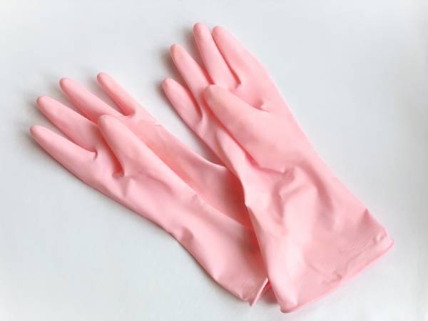 『テフロン加工』の鍋をお手入れ法って？　解説に「ゴシゴシしなくて済む」