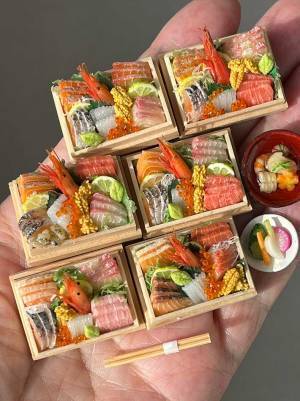 ６人ぶんの『海鮮重』が写る１枚　でも実は…