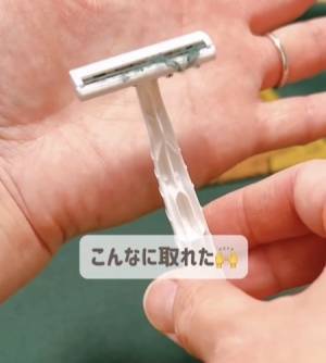 着ようと思ったら毛玉が「びっしり」　ごっそり取れる『方法』を試してみたら…