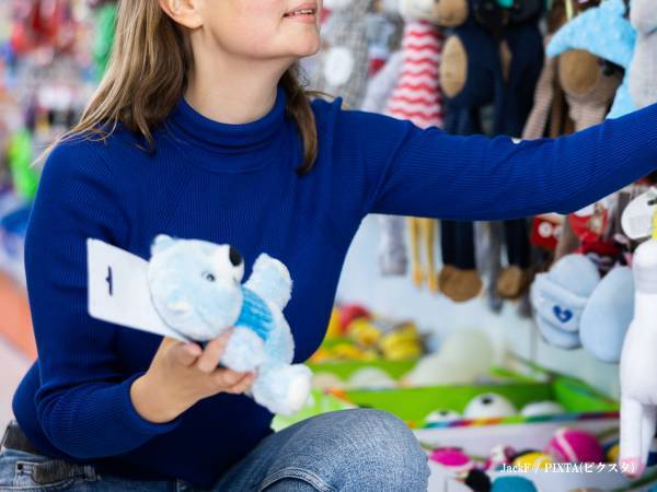 商品を棚に戻した女性　外国人店員からいわれた言葉に「笑った」「最上級の褒め言葉」