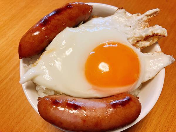 母親のために作った朝食が？　中１娘の一品に「天才」「泣いてしまう」