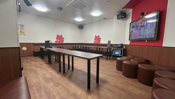 『１人カラオケ』で案内された部屋が？　心が折れる光景がこちら