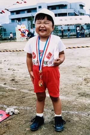 「顔認証いけそう」「こんなに似るの？」　自分と息子の写真を見比べると…？