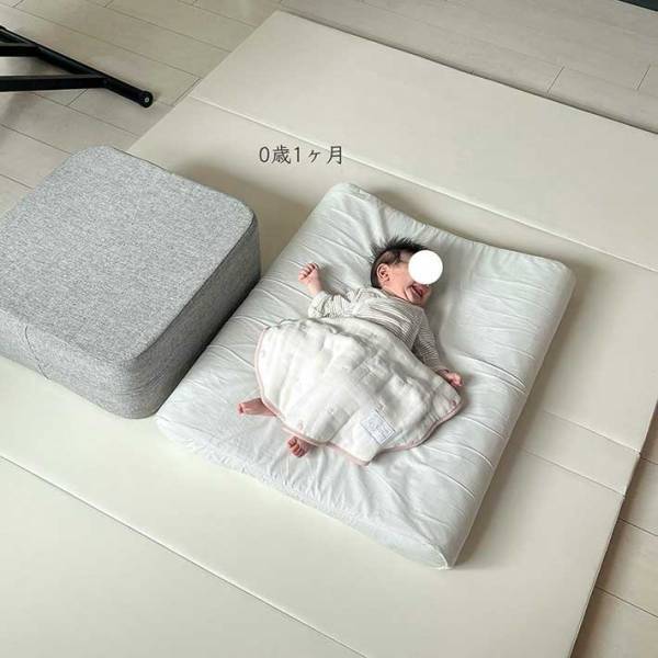 「胸打たれた」「ほほ笑ましい」　１歳の娘の昼寝姿に感動のワケとは？