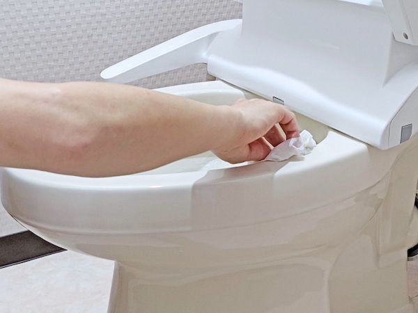 トイレ掃除の様子