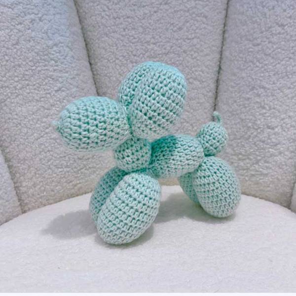 マフラーや帽子ではなく？　毛糸で編んだものに「すごすぎる」「天才では？」