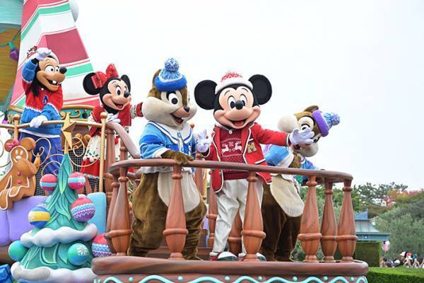 音楽が変わった！　９年続いたディズニークリスマスパレードがついにファイナル
