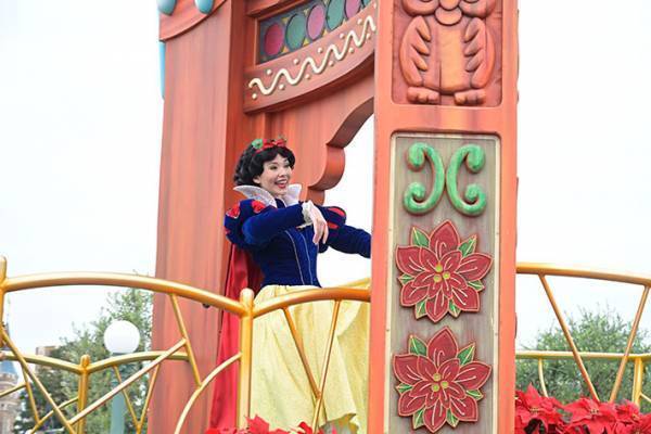 音楽が変わった！　９年続いたディズニークリスマスパレードがついにファイナル