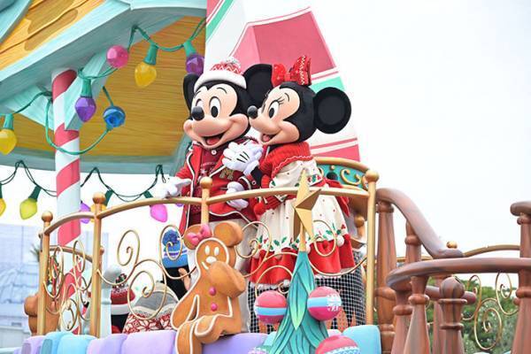 音楽が変わった！　９年続いたディズニークリスマスパレードがついにファイナル