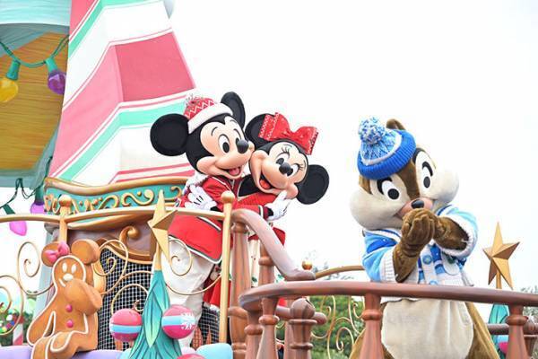 音楽が変わった！　９年続いたディズニークリスマスパレードがついにファイナル
