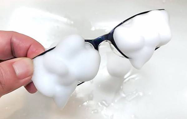 「ティッシュで乾拭きしないで！」　『眼鏡市場』からアドバイス