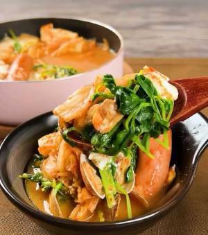 鍋つゆを使わない『キムチチゲ』　秒で味が決まる理由に「こんな方法があるなんて」