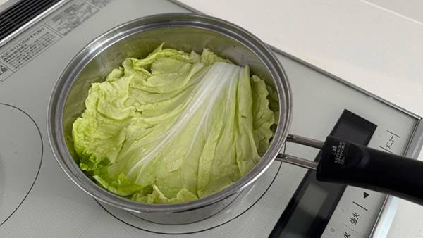 白菜の上にのせるのは…　「無限にいけるやつ」「絶対に挑戦する」