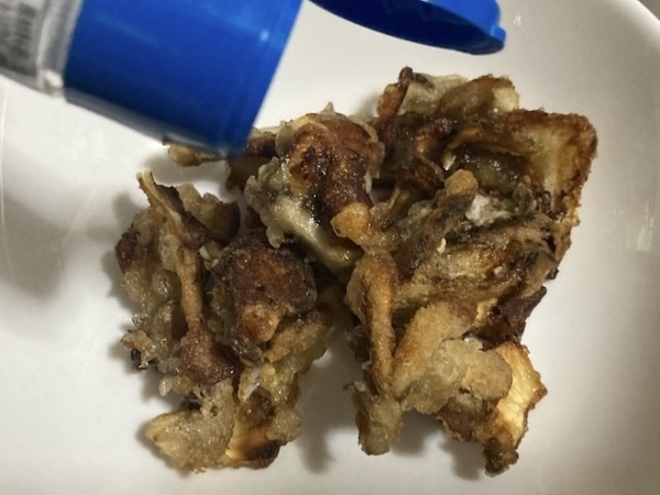マイタケにまぶしたのは…？　味付けに「ハマった」「箸が止まらん」